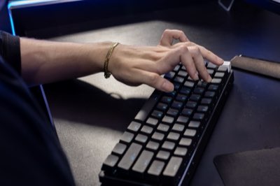 Seguridad Proactiva: IA detecta 800 vulnerabilidades en 30 días