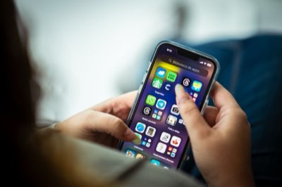 データが「毒」にならないCRM運用でビジネスを加速させる