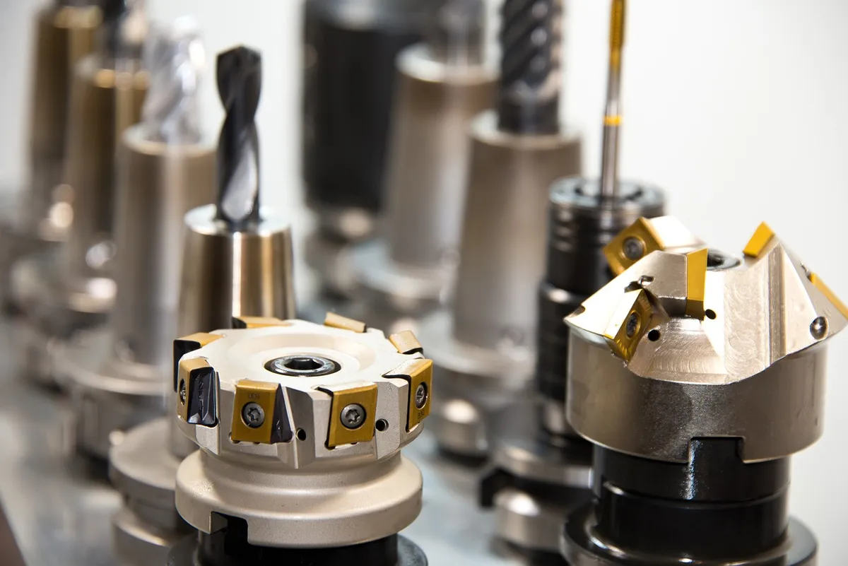 milling、鑽孔、切割工具、CNC機械、鑽孔頭、鑽孔、工具、鋼、金屬、CNC、機械、 milling機、金屬加工、產業、製造